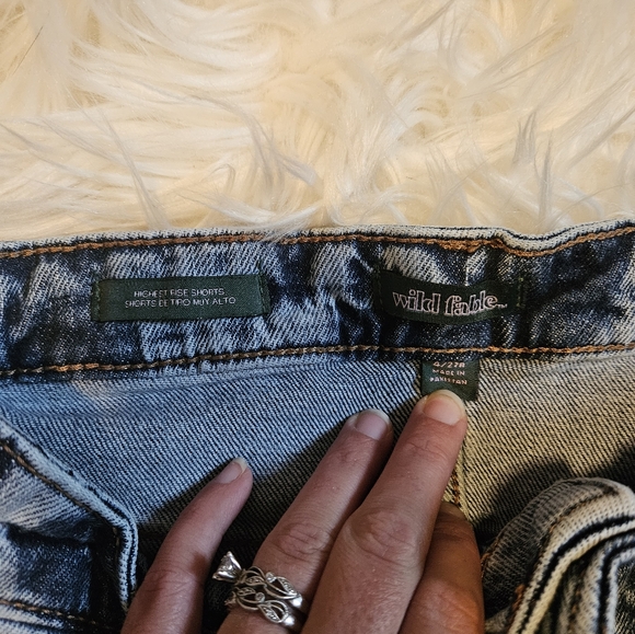 Wild Fable jean shorts - Picture 3 of 5